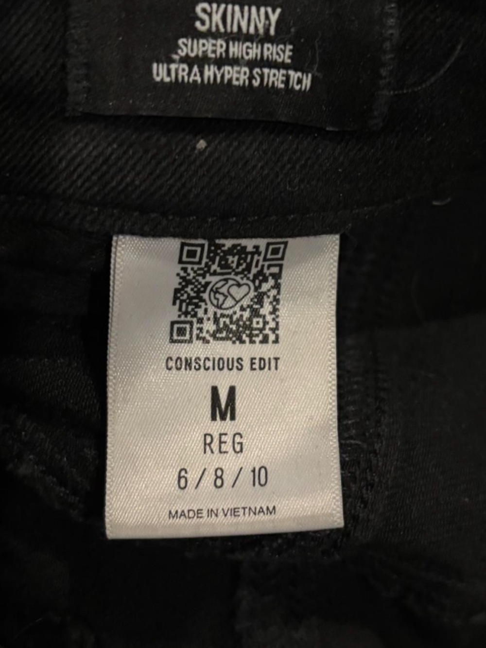 Express Black Super High Rise Ultra Stretch Sculpting Skinny Jeans Size Medium - Picture 7 of 9
